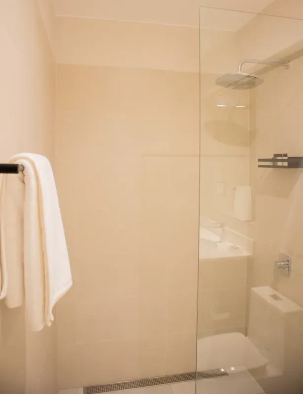 Relaxing 3BR w/ Balcony in Vibrant Miraflores