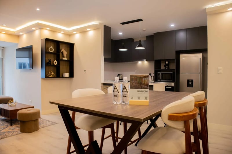 Relaxing 3BR w/ Balcony in Vibrant Miraflores