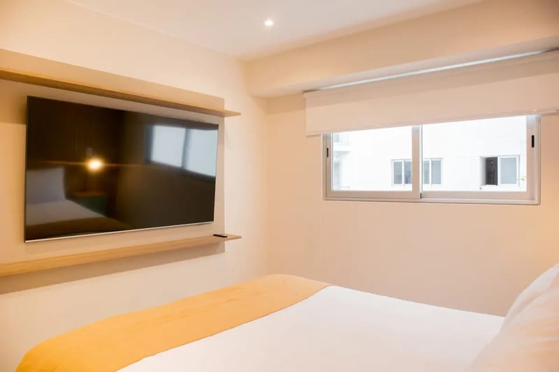 Relaxing 3BR w/ Balcony in Vibrant Miraflores