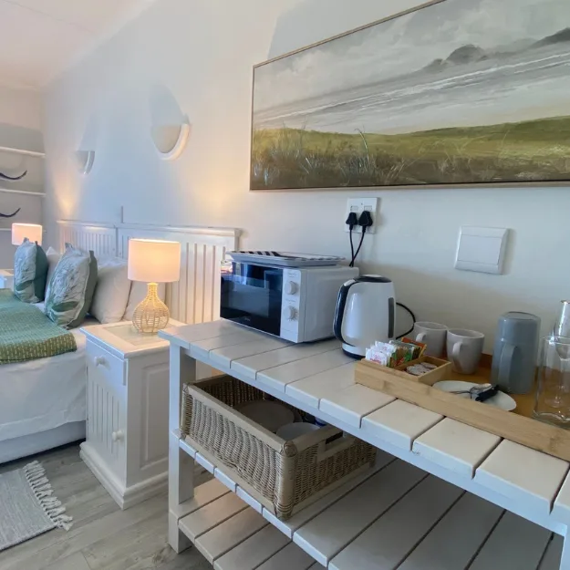 Sea Paradise guest room