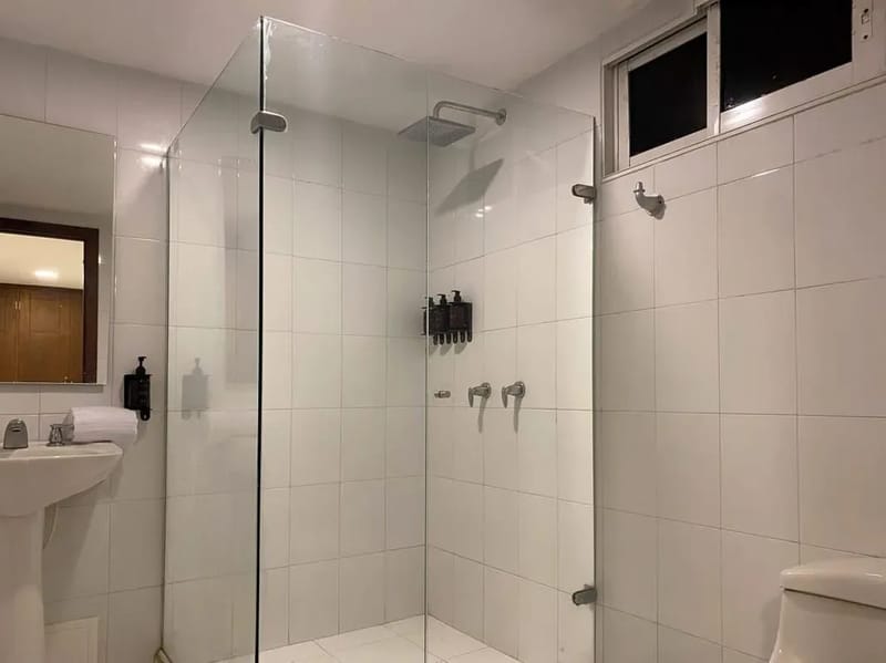 Majestic 2BR w/ AC in Bocagrande