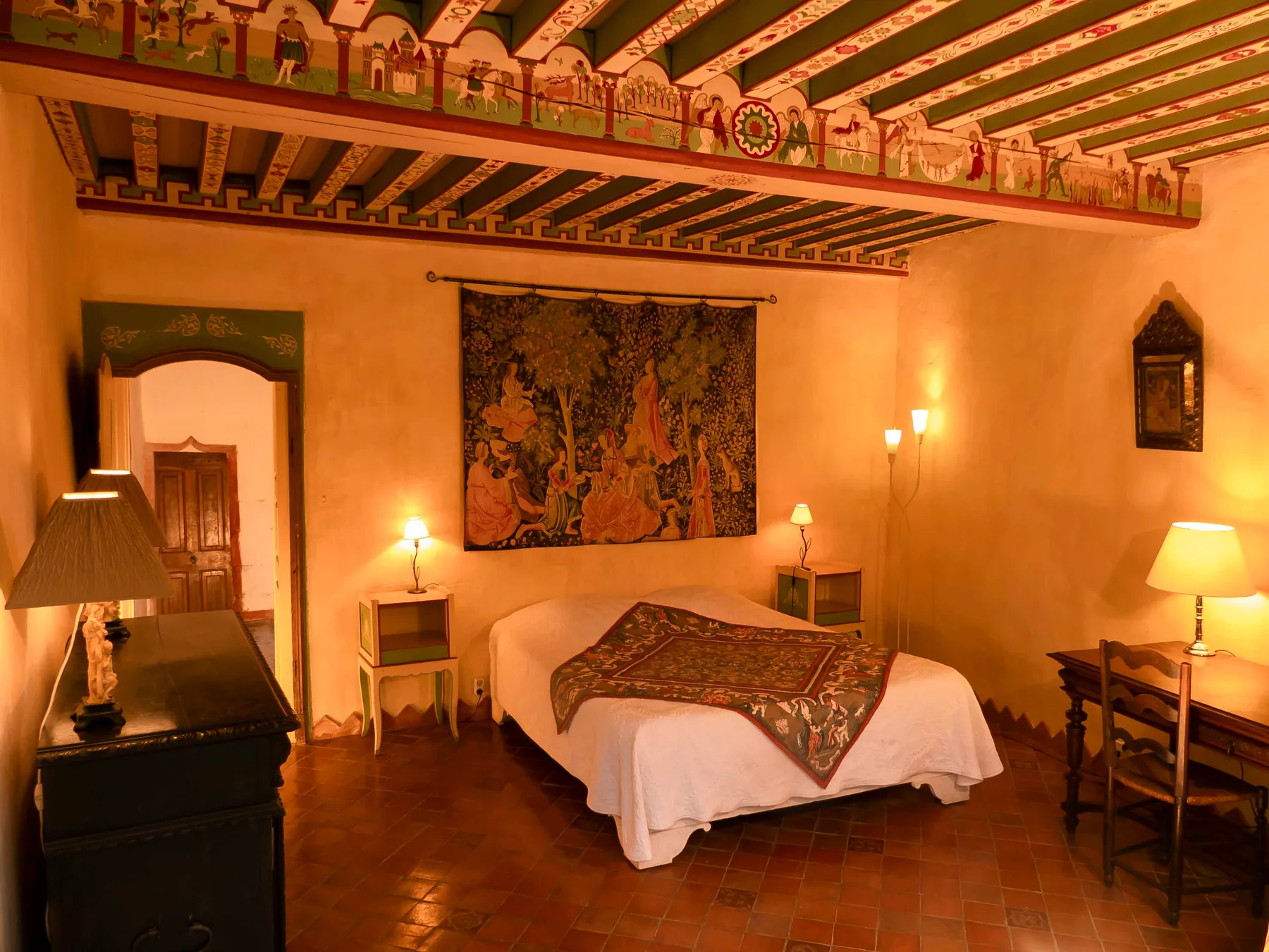 Guest room