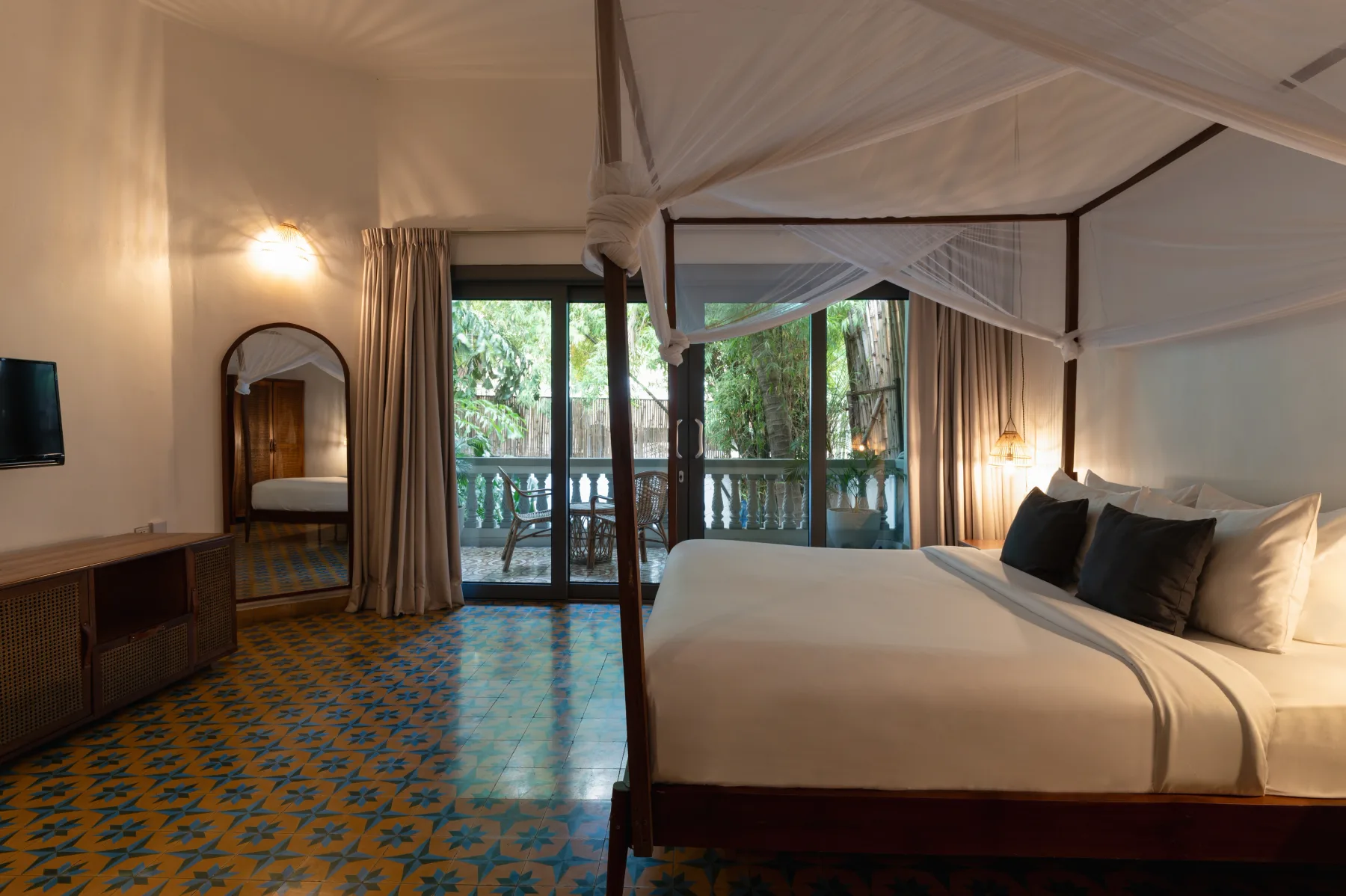 Jungle Deluxe room
