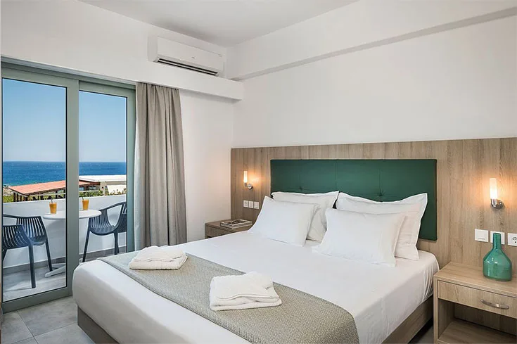 Habitaciones con cama doble en Glykeria Hotel