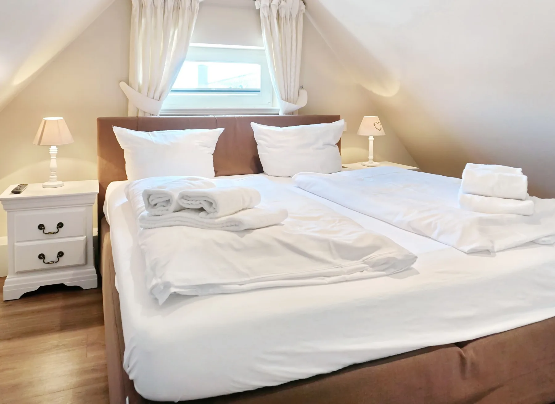 2-Raum Appartement mit ca. 32m ² Nutzfläche, Parkplatz, Nichtraucher.