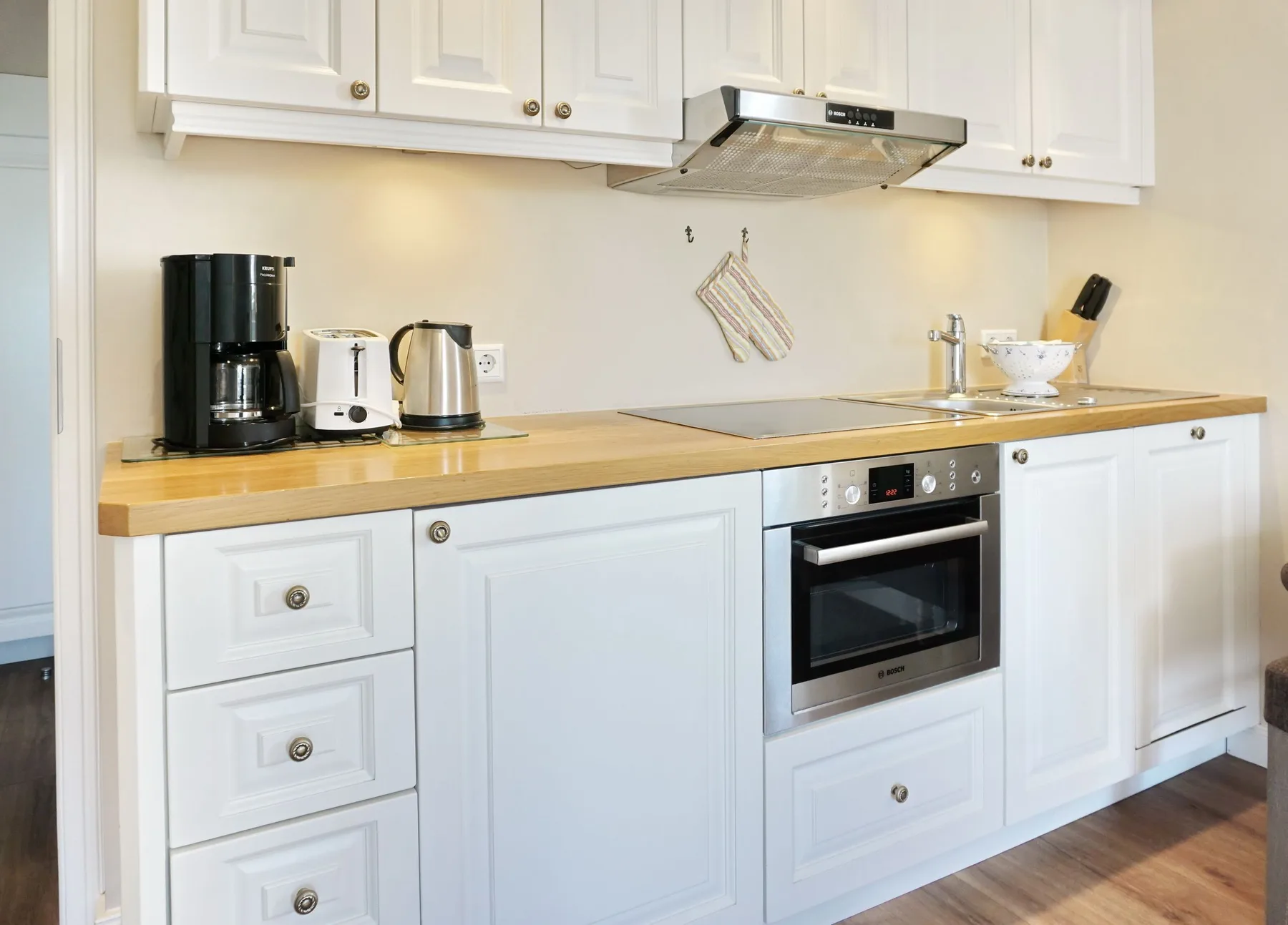 2-Raum Appartement mit ca. 32m ² Nutzfläche, Parkplatz, Nichtraucher.