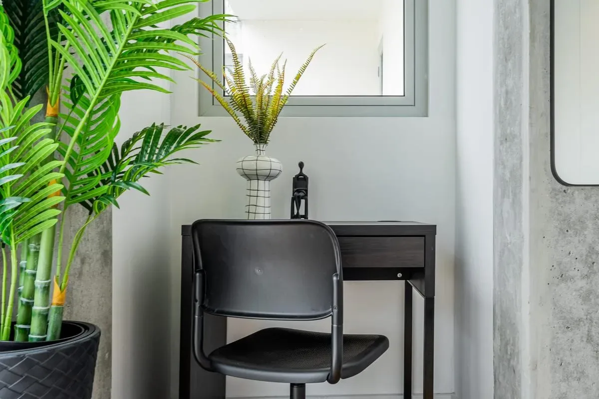 Upscale 2BR in Plaza Herrera
