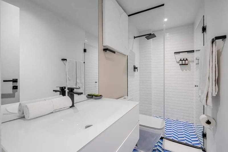 Upscale 2BR in Plaza Herrera