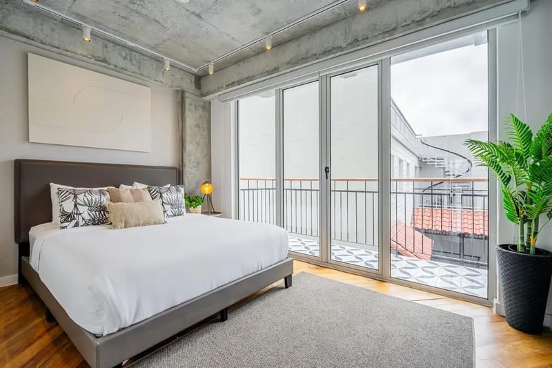 Upscale 2BR in Plaza Herrera