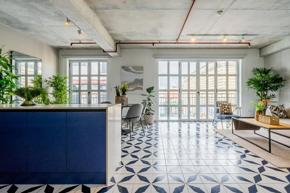 Upscale 2BR in Plaza Herrera