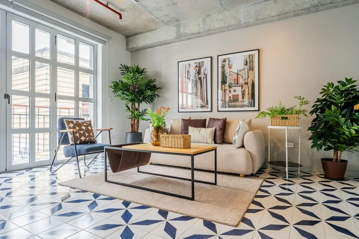 Upscale 2BR in Plaza Herrera