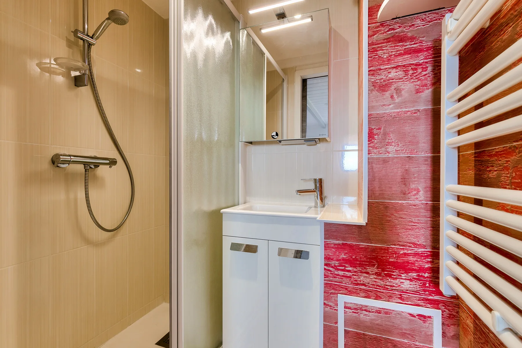 Apartment gallery photo