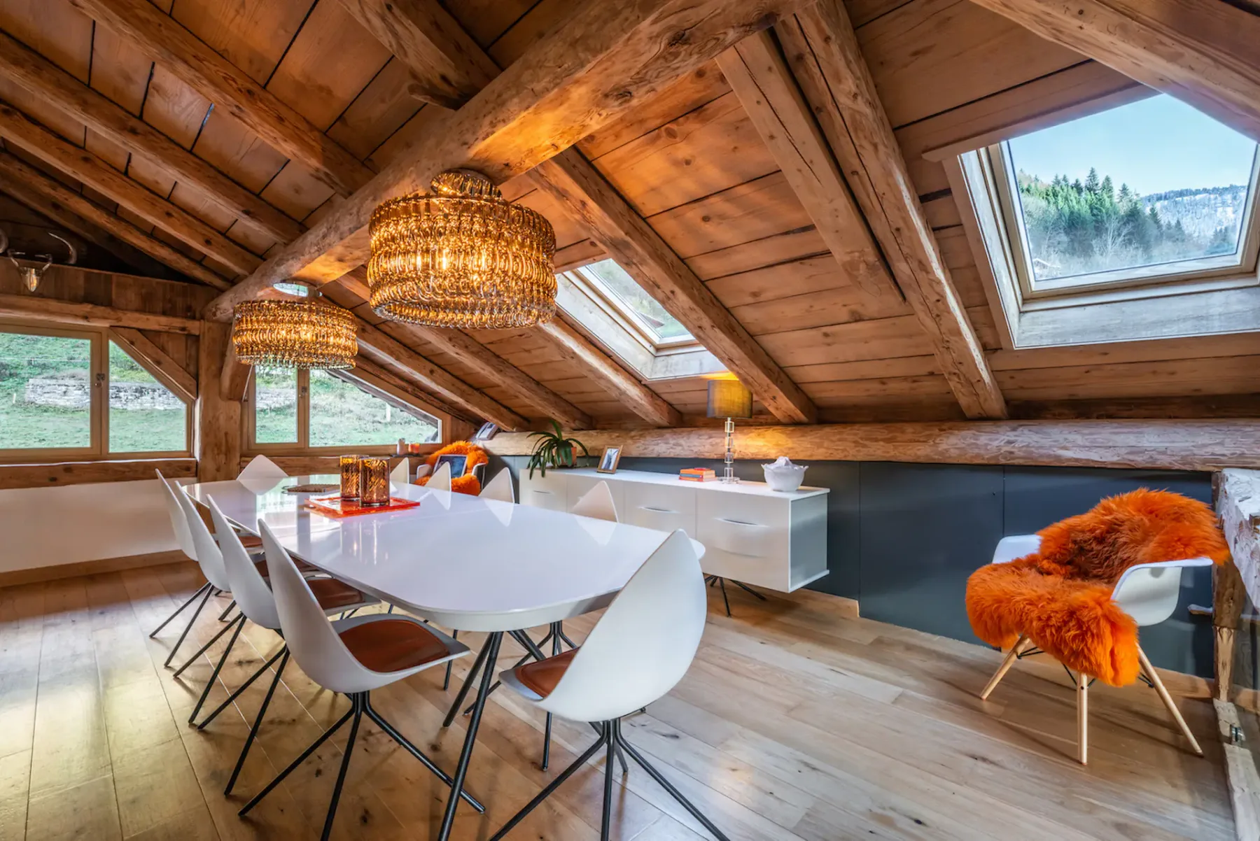 Alpine dining room luxury hot tub chalet La Ferme de Margot Morzine