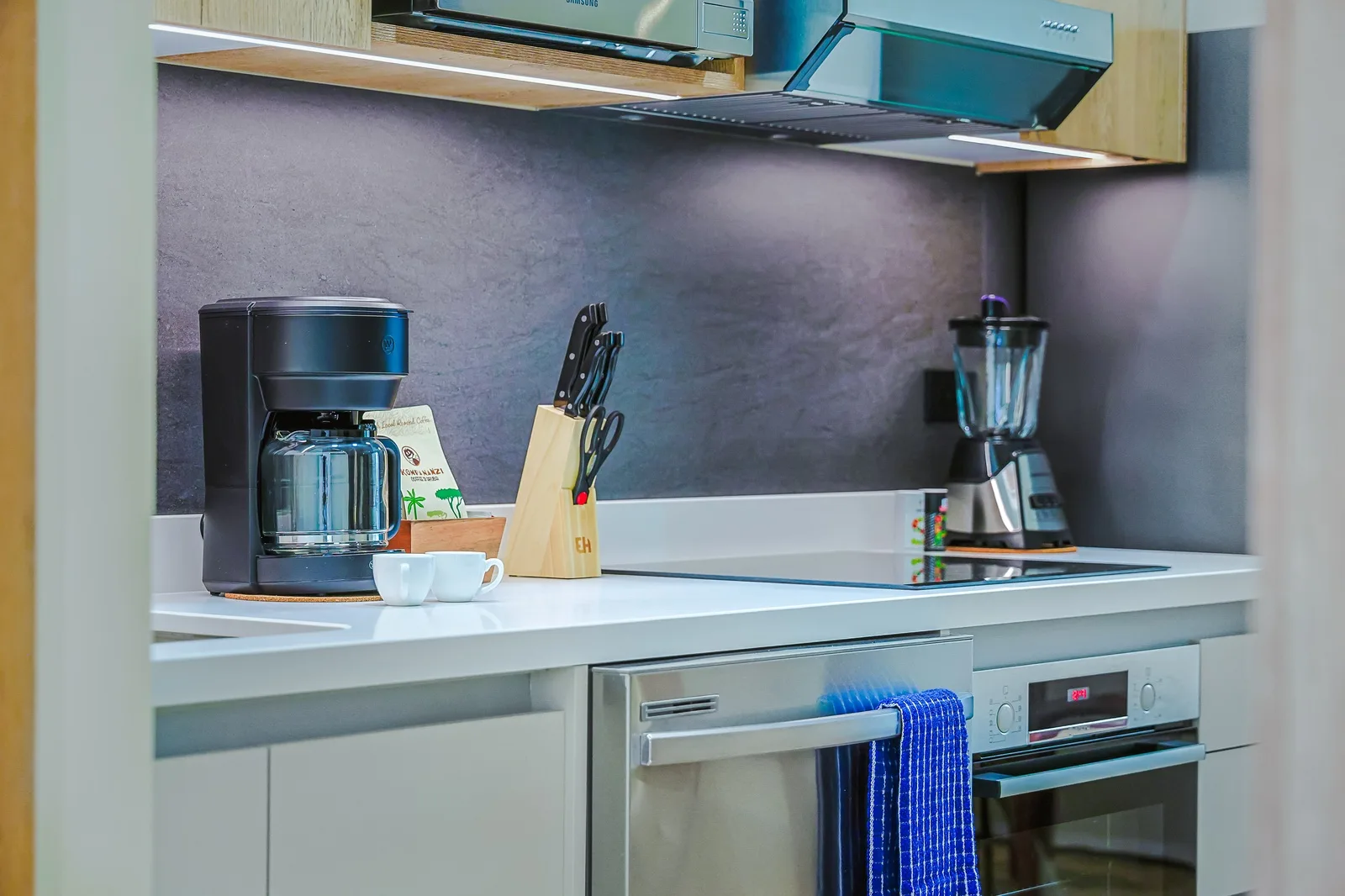 Your fully equipped kitchen makes it easy to prepare meals just the way you like them, with modern appliances and all the essentials at your fingertips.