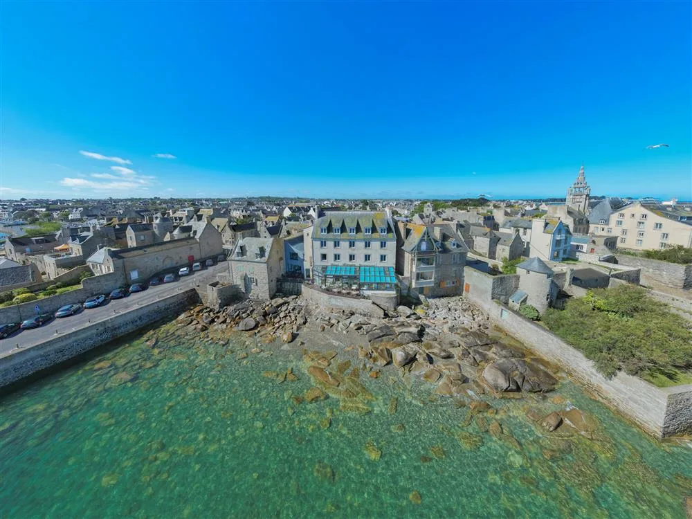 Hotel Les Arcades property photo