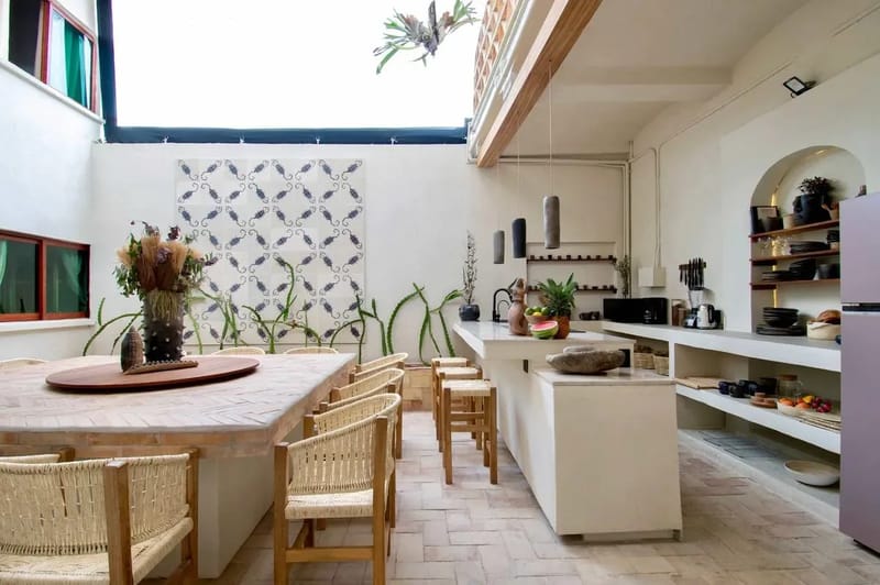 Stylish 6BR with Lovely Terrace