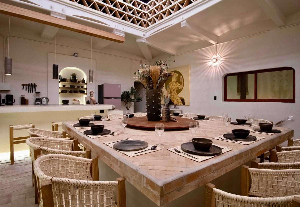 Stylish 6BR with Lovely Terrace