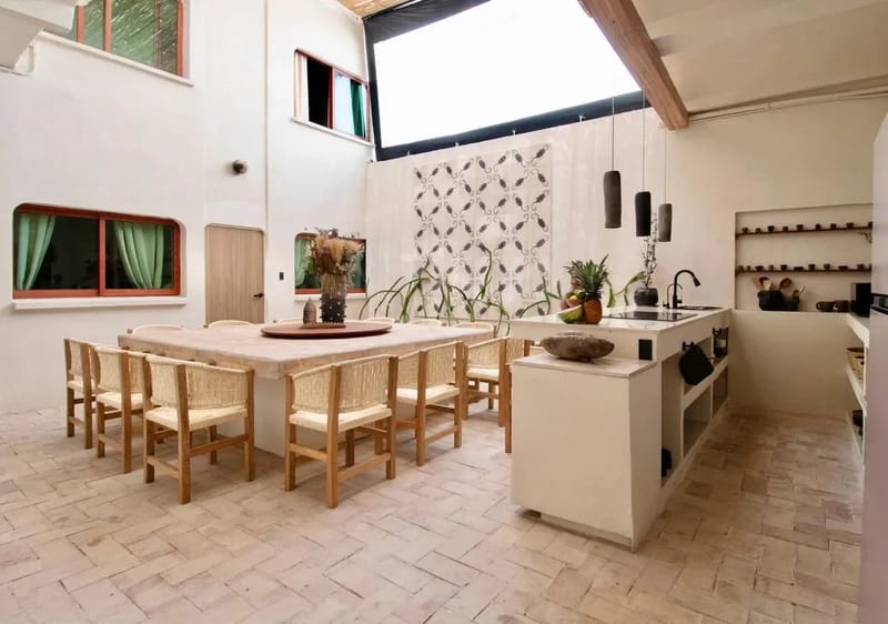 Stylish 6BR with Lovely Terrace