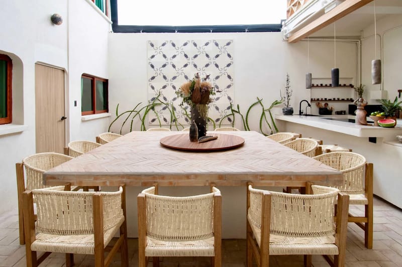 Stylish 6BR with Lovely Terrace