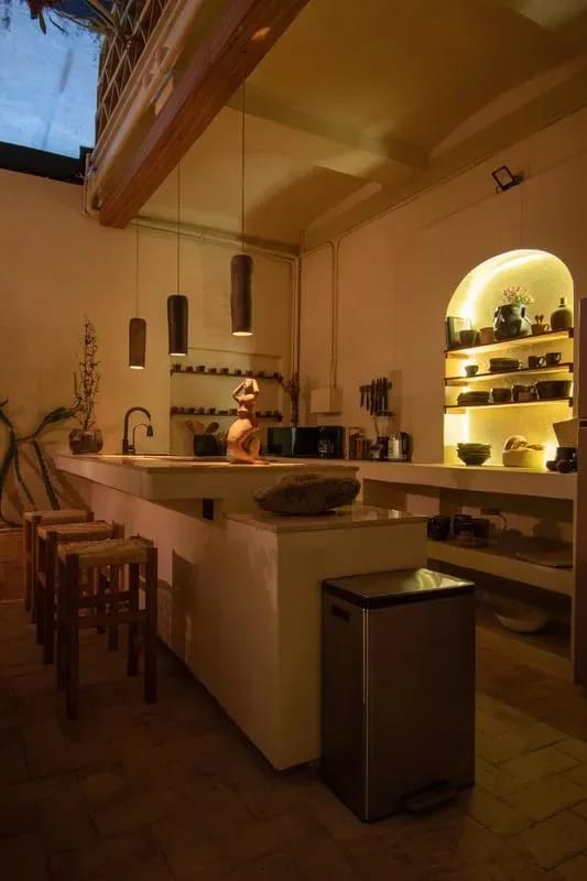 Stylish 6BR with Lovely Terrace
