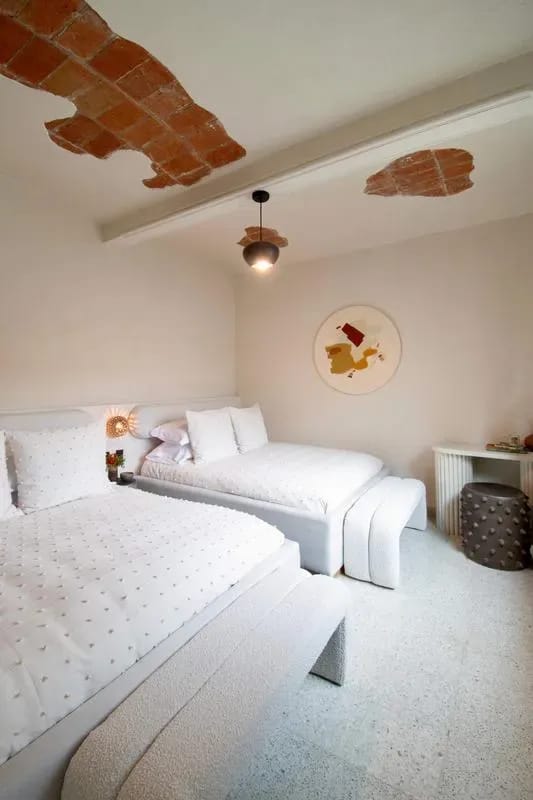 Stylish 6BR with Lovely Terrace
