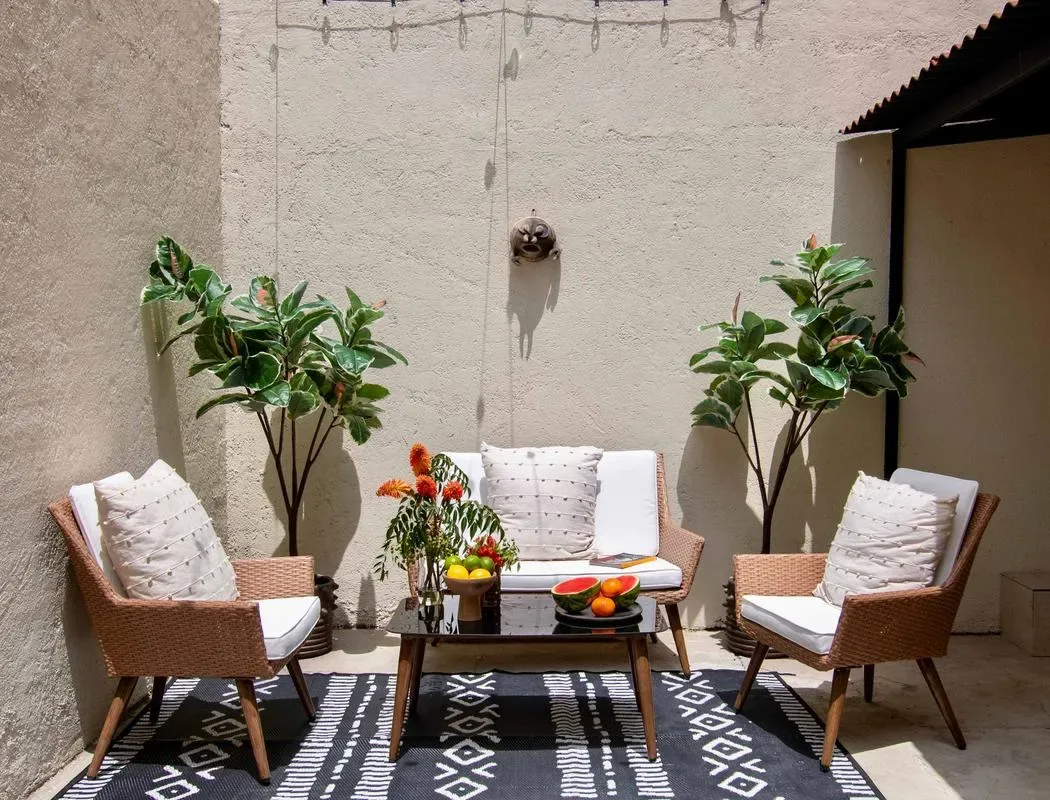 Stylish 6BR with Lovely Terrace