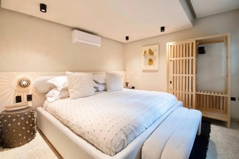 Stylish 6BR with Lovely Terrace