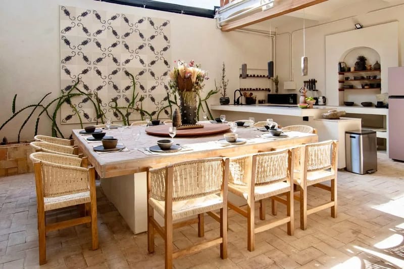 Stylish 6BR with Lovely Terrace