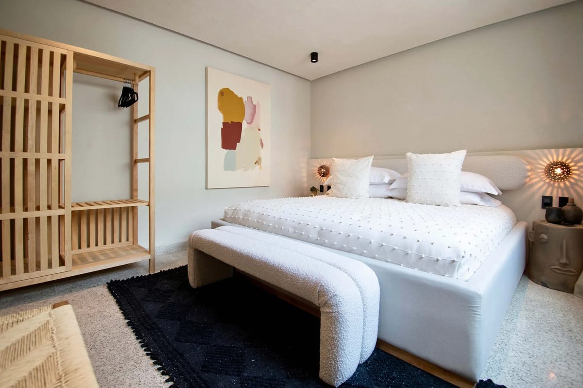 Stylish 6BR with Lovely Terrace