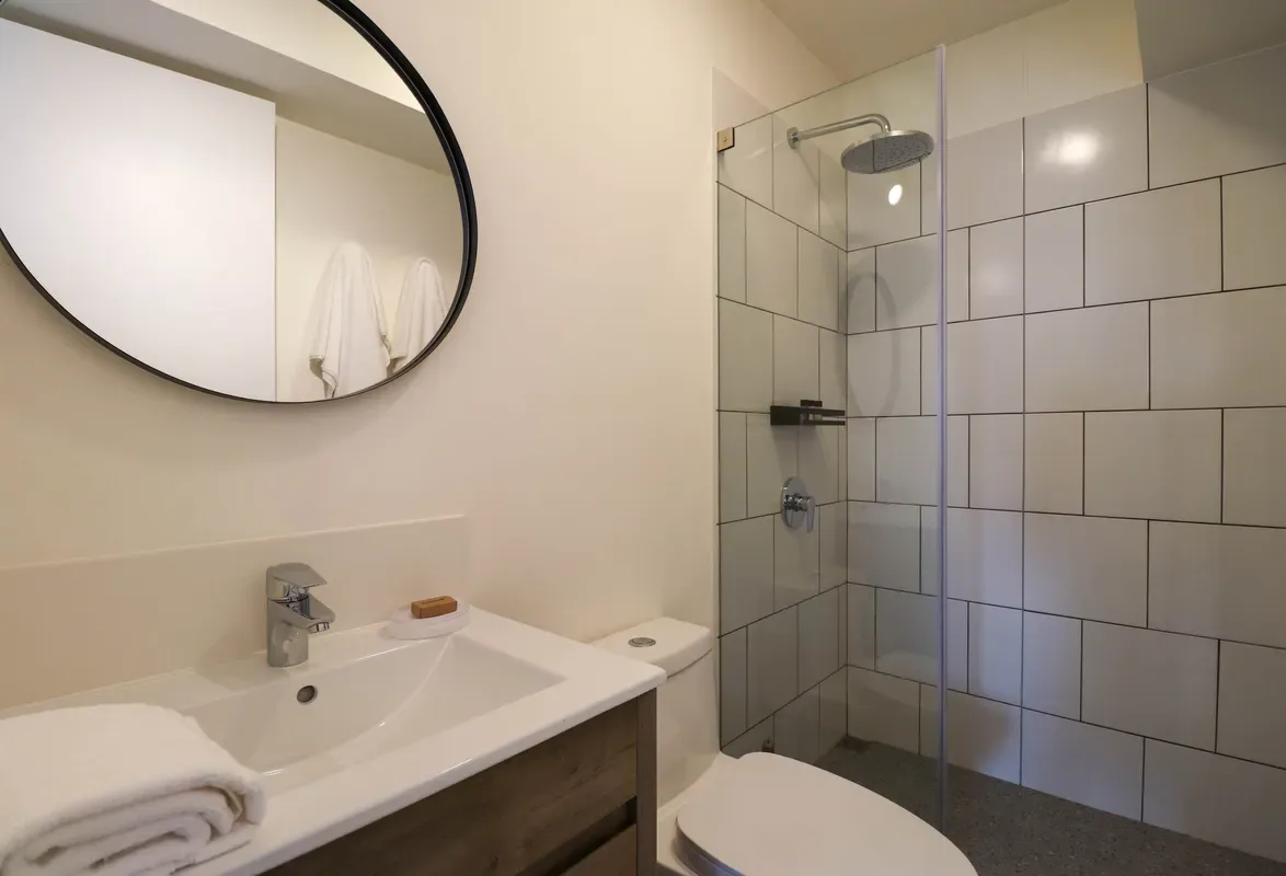 Chic & Inviting 2BR w/ Balcony in Miraflores