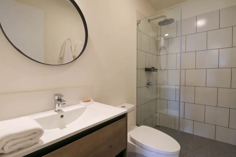 Chic & Inviting 2BR w/ Balcony in Miraflores