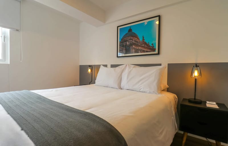 Chic & Inviting 2BR w/ Balcony in Miraflores