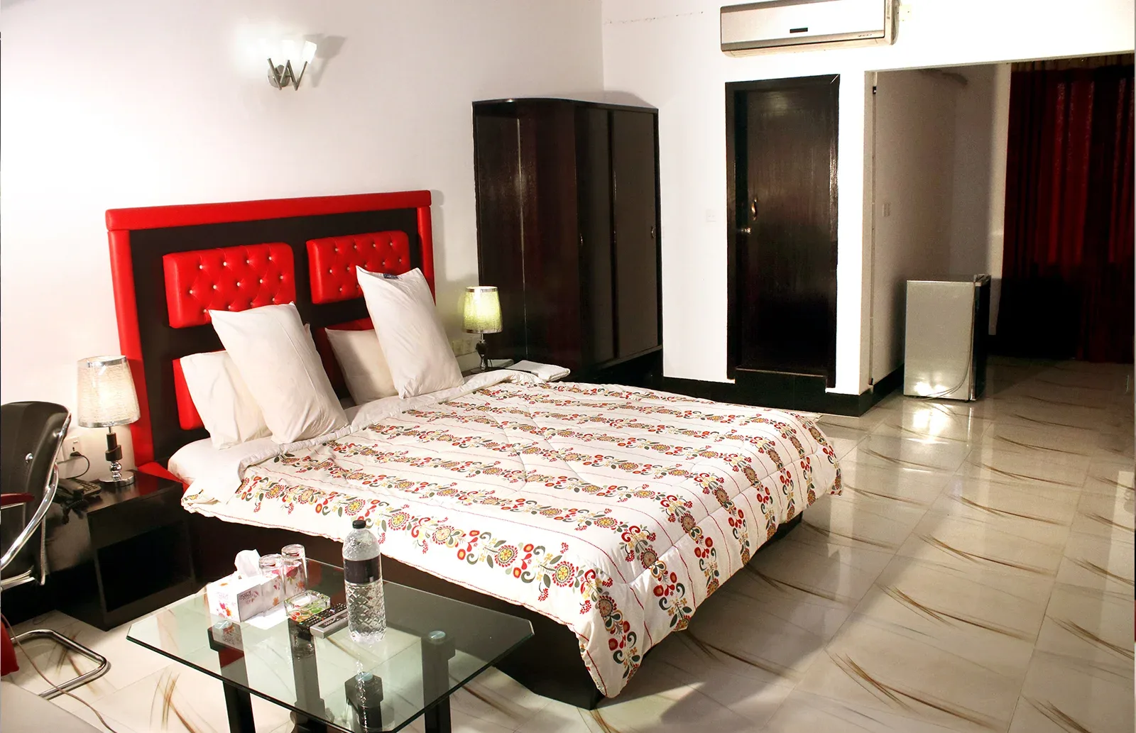 Suite Warisan