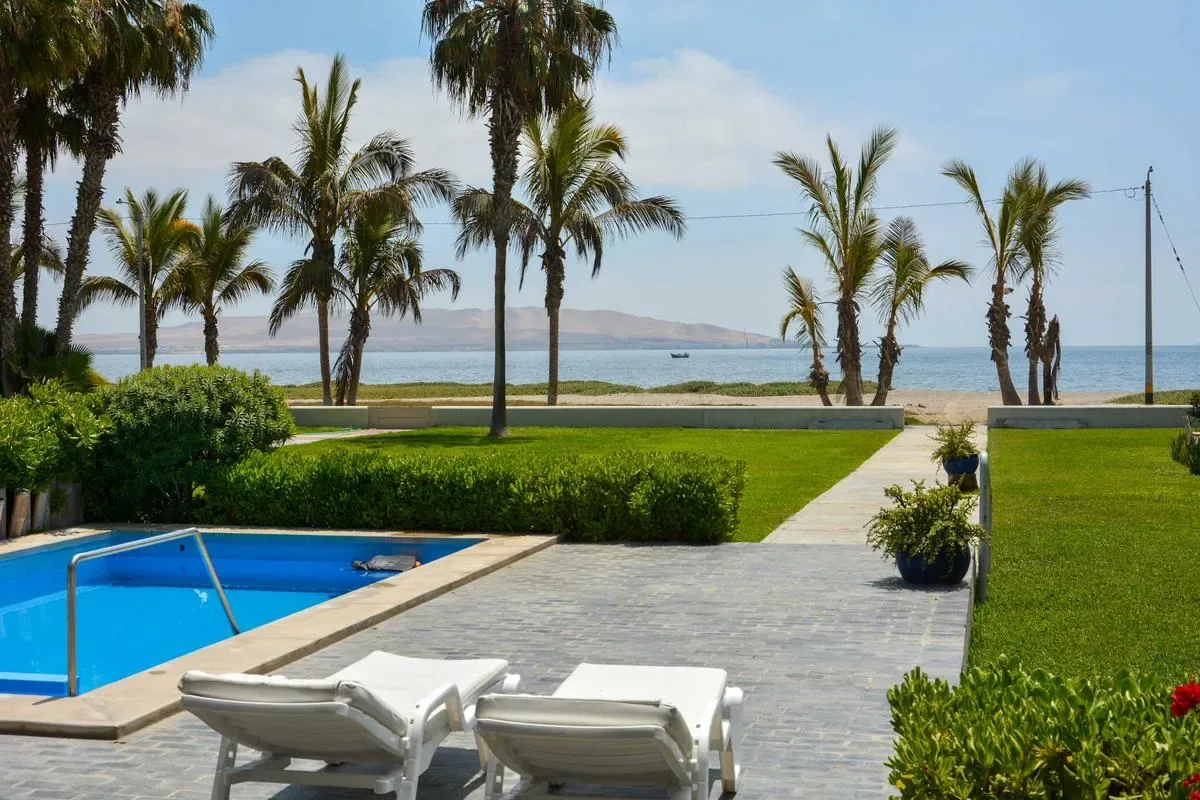 Modern 5BR with Private Pool in Paracas