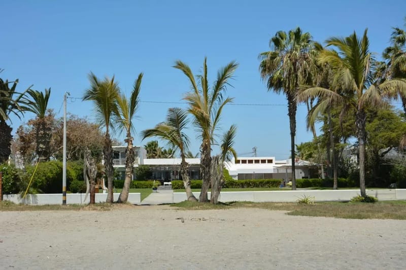 Modern 5BR with Private Pool in Paracas