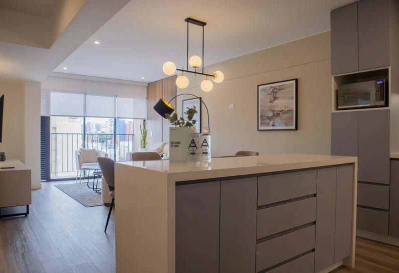 Amazing 3BR w/ Balcony in Miraflores