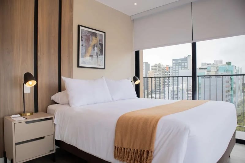 Amazing 3BR w/ Balcony in Miraflores