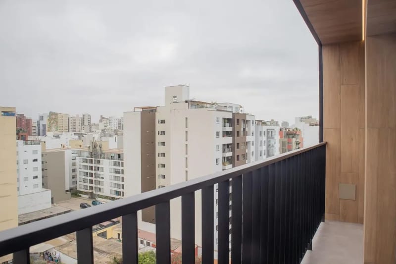 Amazing 3BR w/ Balcony in Miraflores