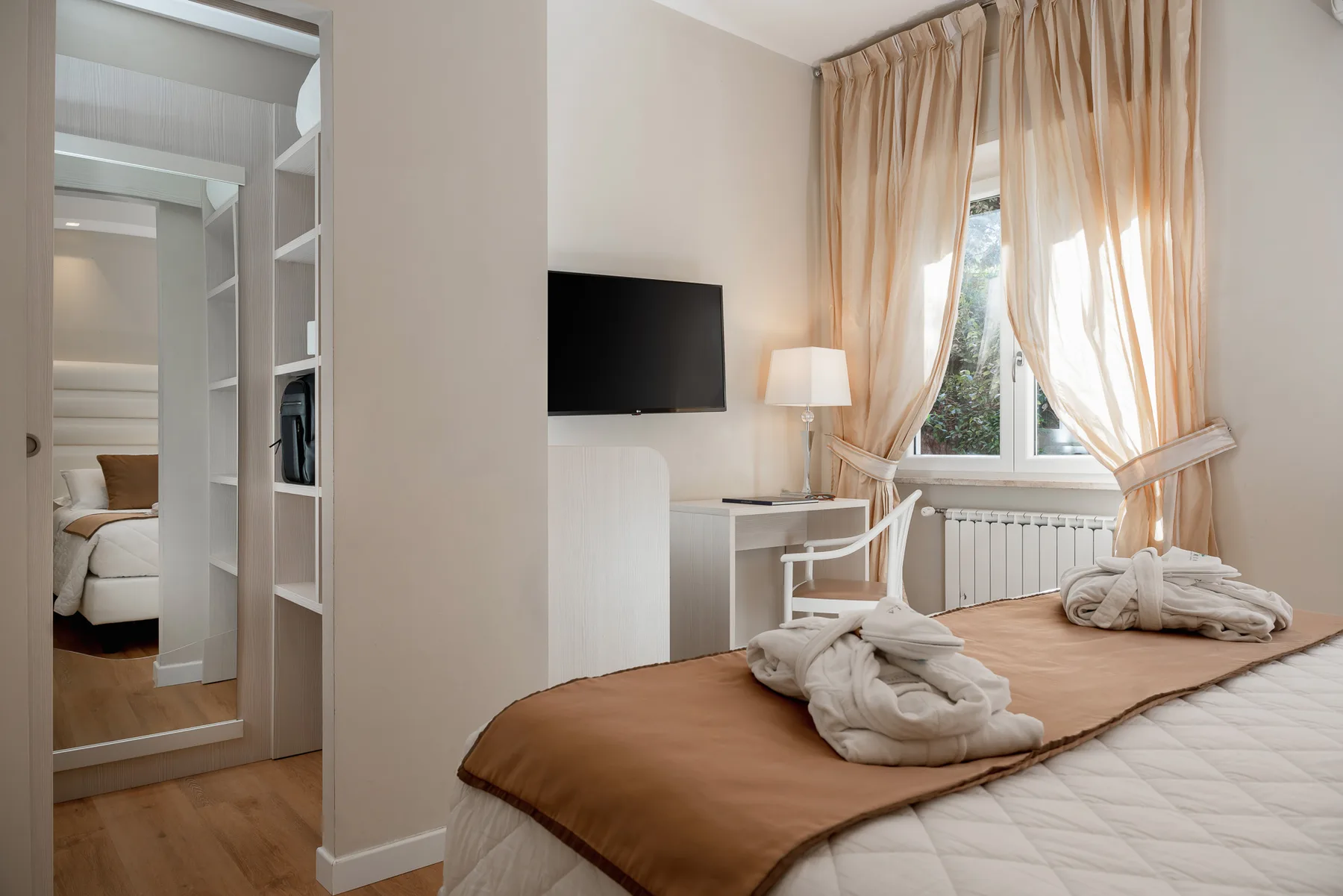 Habitación superior en la parte trasera del hotel