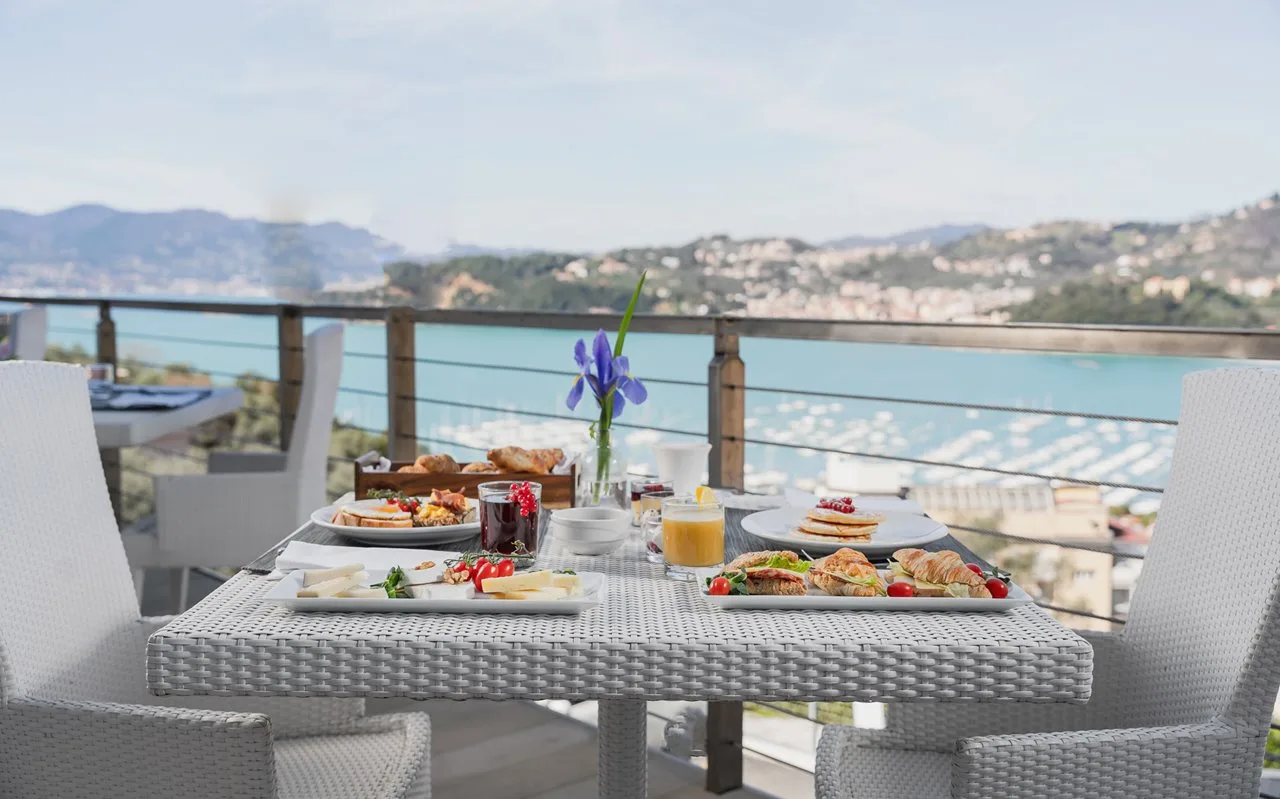 Desayuno bufé