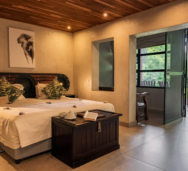 Riverview family room