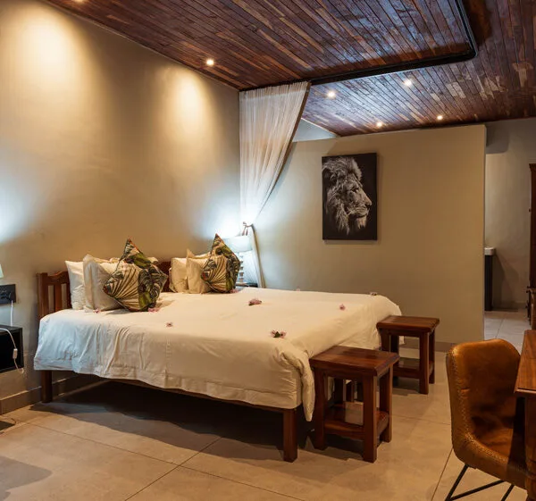 Courtyard suite