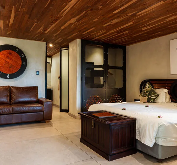 Riverview suite