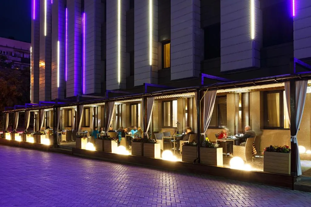 Restaurant terrace