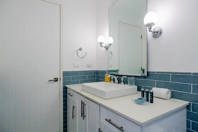 Luxury 1BR in Casco Antiguo w/ Balcony & View