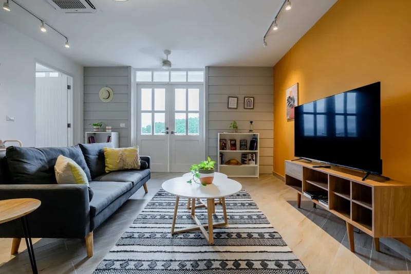 Luxury 1BR in Casco Antiguo w/ Balcony & View