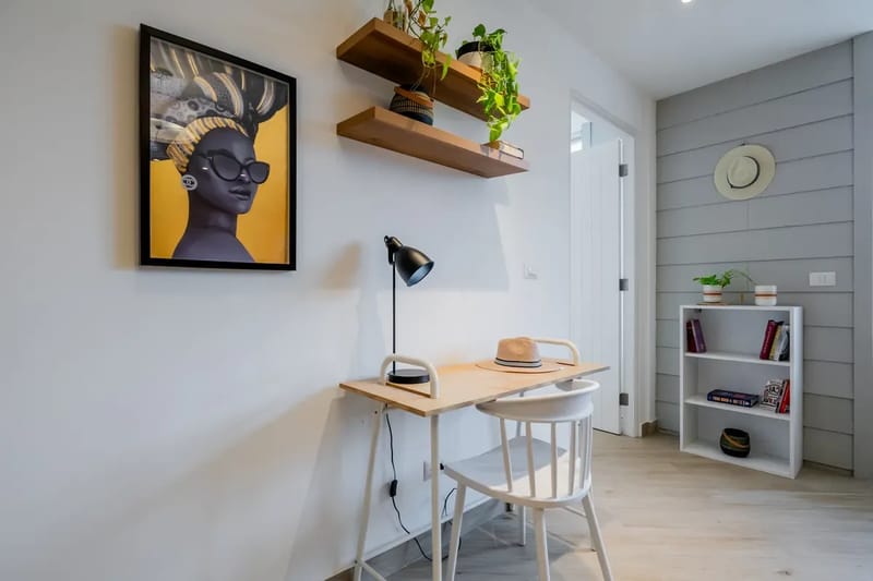 Luxury 1BR in Casco Antiguo w/ Balcony & View