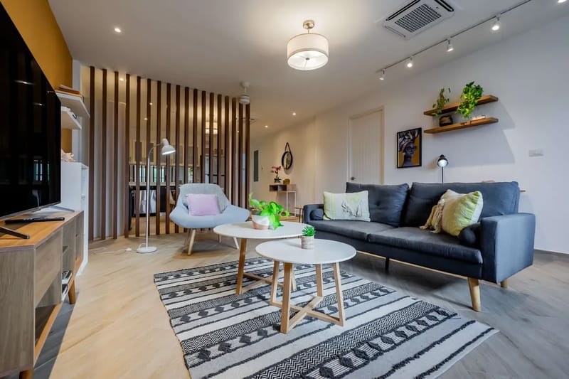 Luxury 1BR in Casco Antiguo w/ Balcony & View