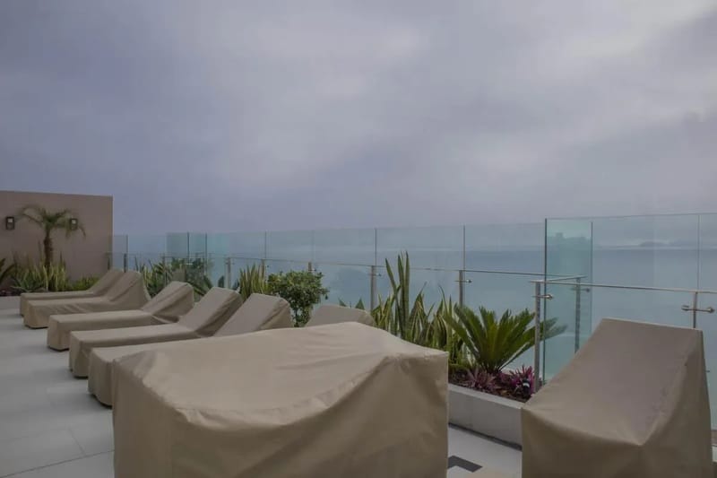 Oceanview 1BR Apartment w/ Balcony in Barranco