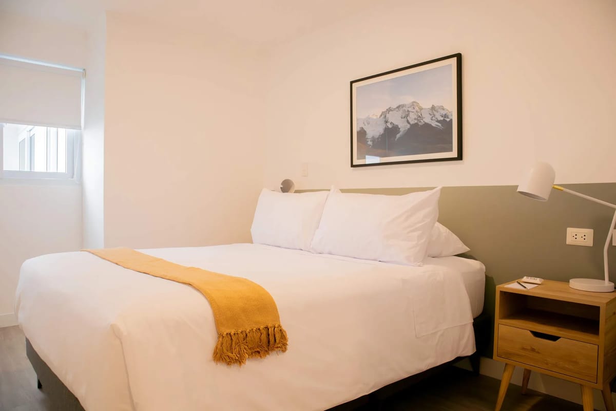 Oceanview 1BR Apartment w/ Balcony in Barranco
